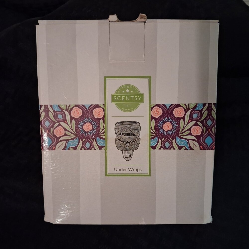 Scentsy Under Wraps Halloween Mummy Plug-In Wax Warmer With Box & Bulb *RETIRED* - Picture 14 of 15